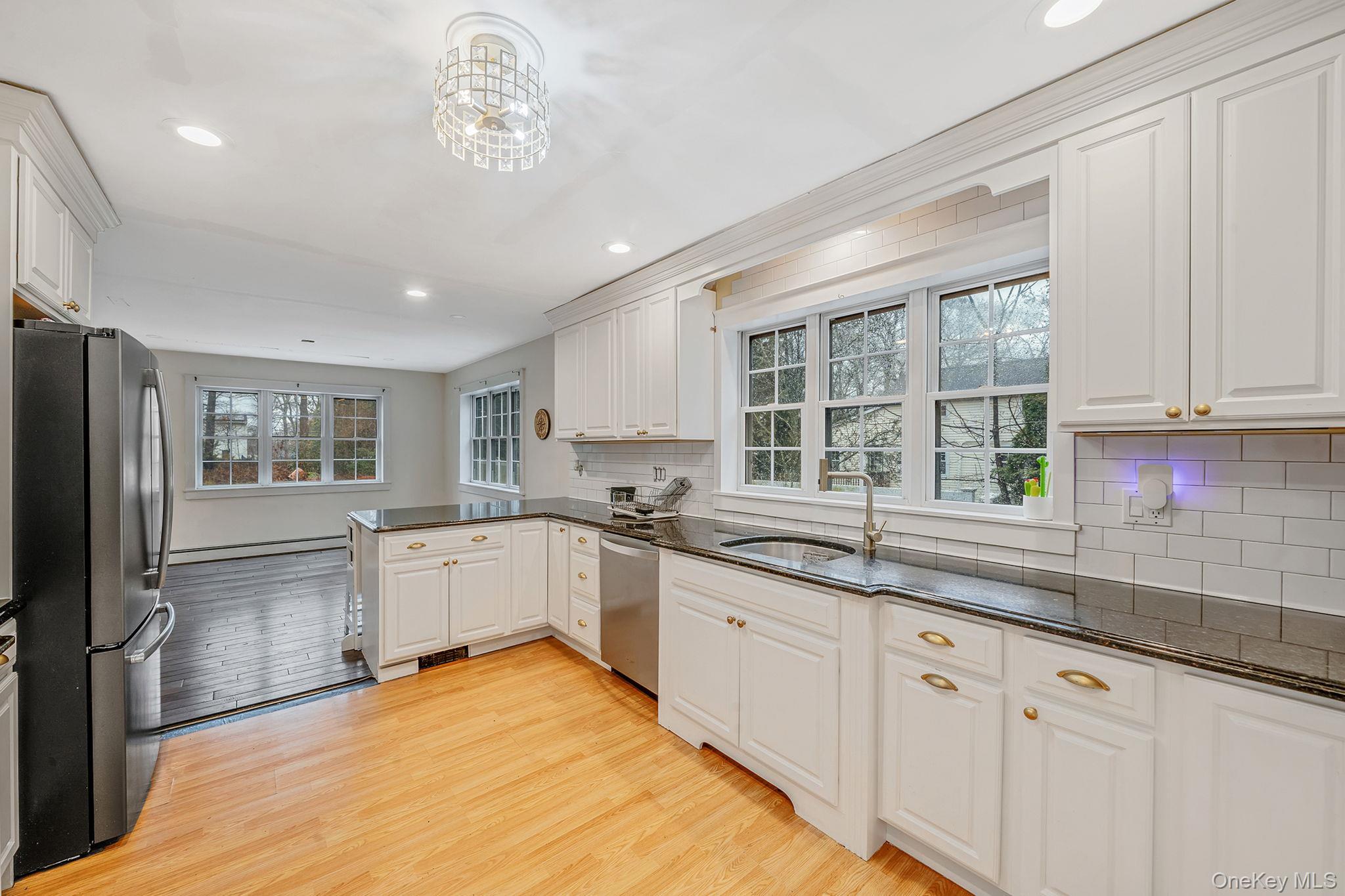 Single Family N Country Road Suffolk County, NY 11764, MLS-978152-16