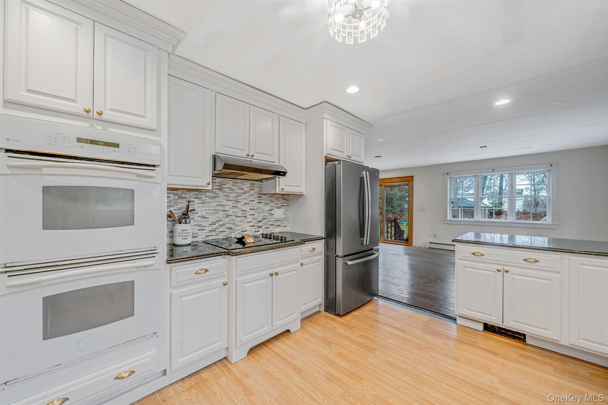 Single Family N Country Road Suffolk County, NY 11764, MLS-978152-17