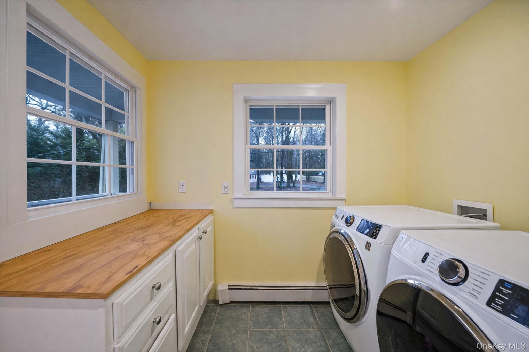 Single Family N Country Road Suffolk County, NY 11764, MLS-978152-30