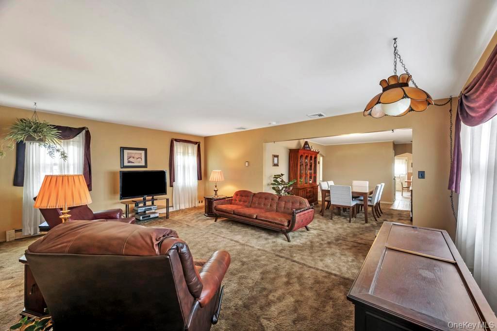 Single Family Stewart  Nassau County, NY 11714, MLS-978153-15