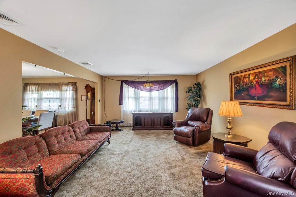 Single Family Stewart  Nassau County, NY 11714, MLS-978153-16