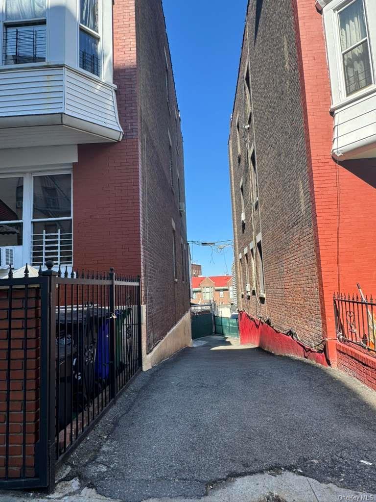 Single Family Loring  Bronx, NY 10468, MLS-978159-2