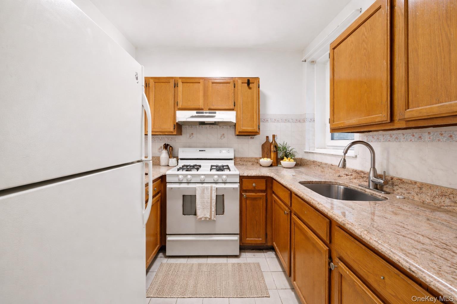Coop Fox Bronx, NY 10459, MLS-978168-3