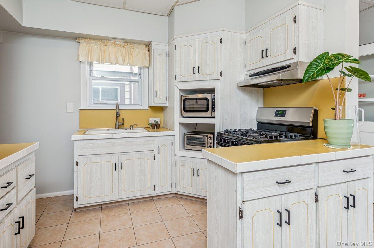 Single Family Fletcher Avenue  Westchester County, NY 10552, MLS-978177-17