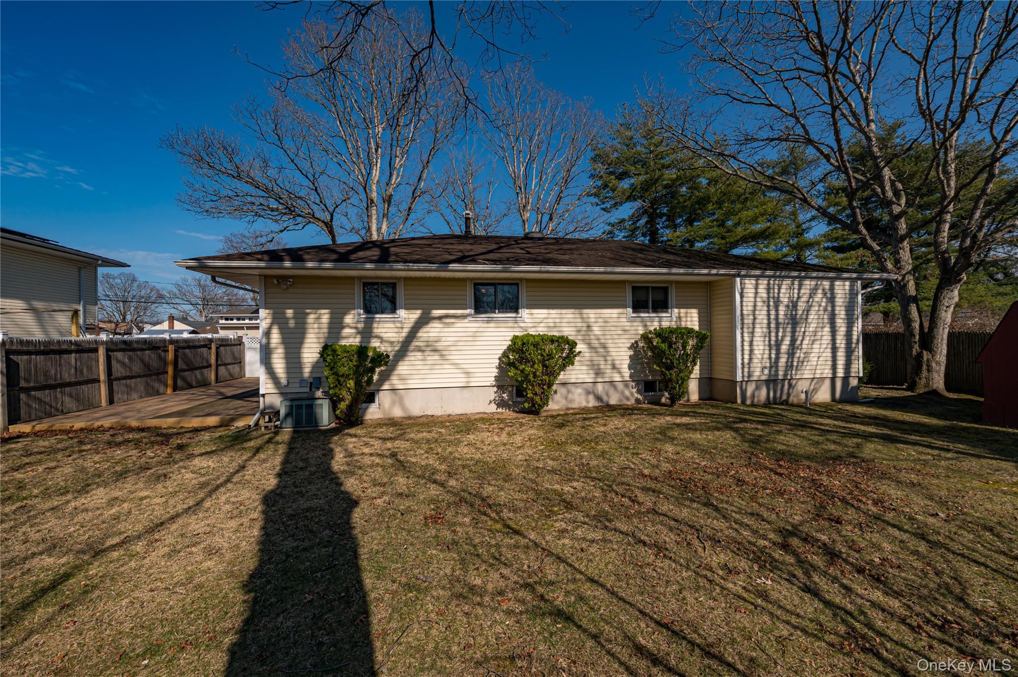 Single Family 3rd  Suffolk County, NY 11729, MLS-978180-27