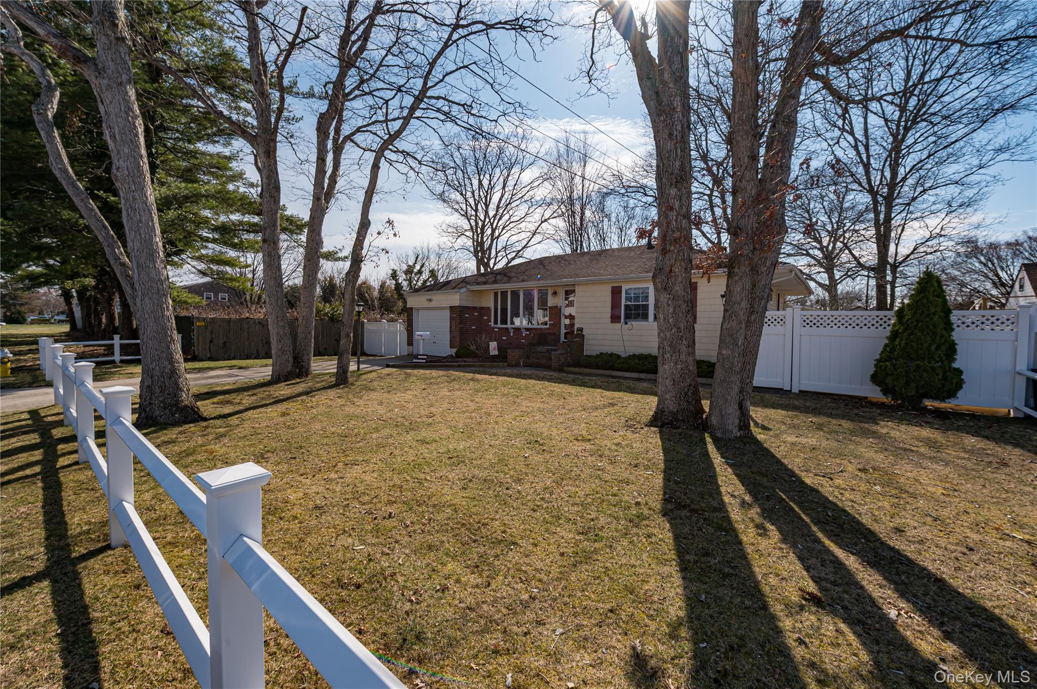 Single Family 3rd  Suffolk County, NY 11729, MLS-978180-30