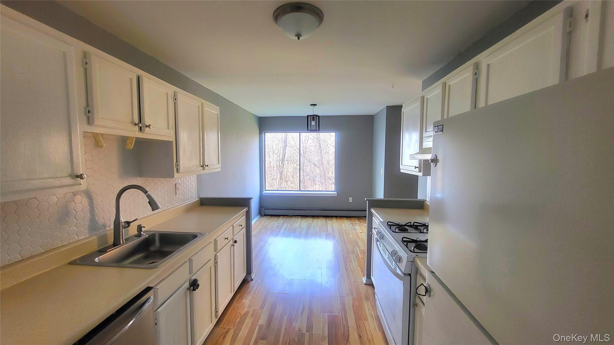 Condo Hook  Dutchess County, NY 12601, MLS-978201-11