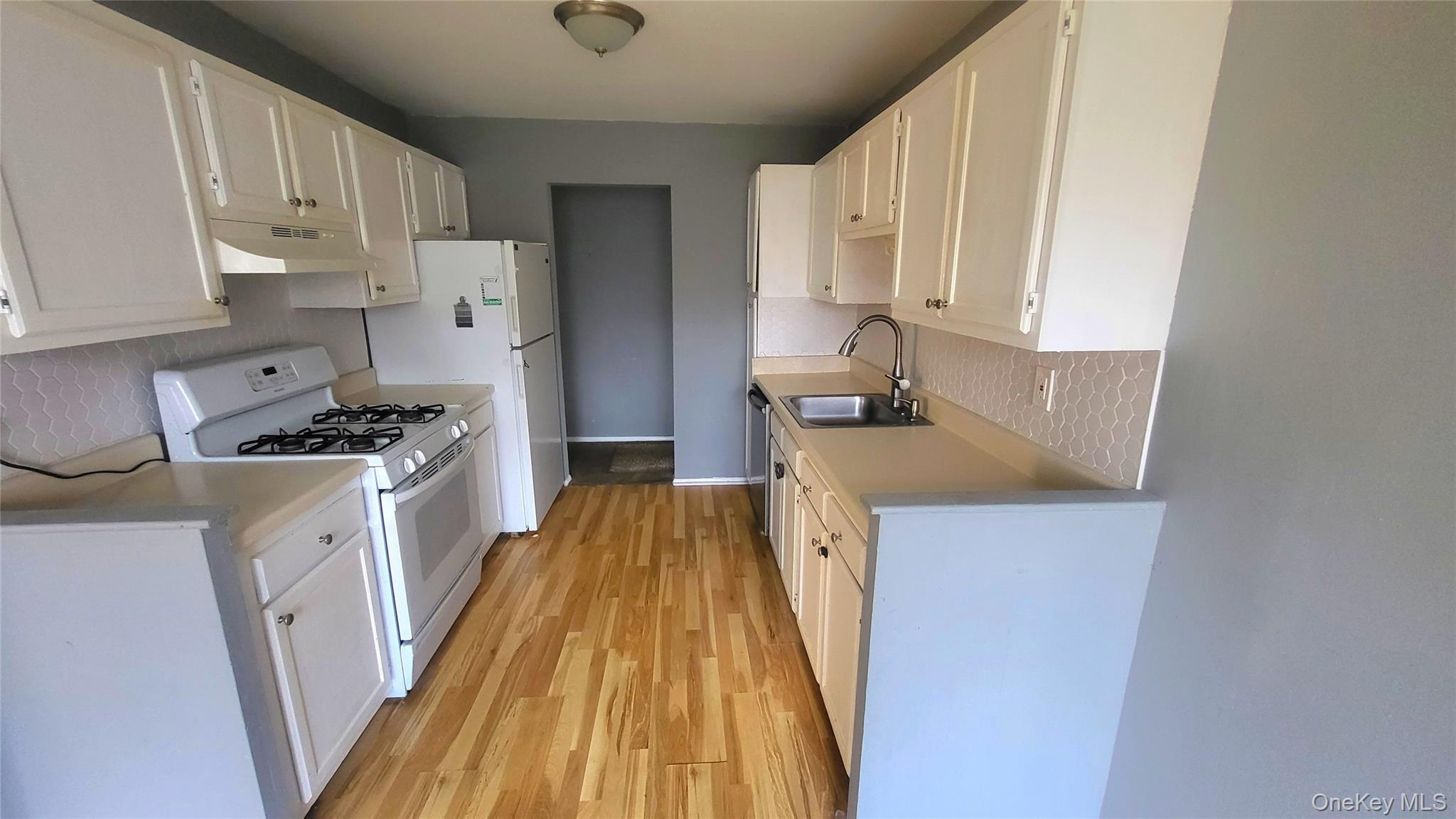 Condo Hook  Dutchess County, NY 12601, MLS-978201-9