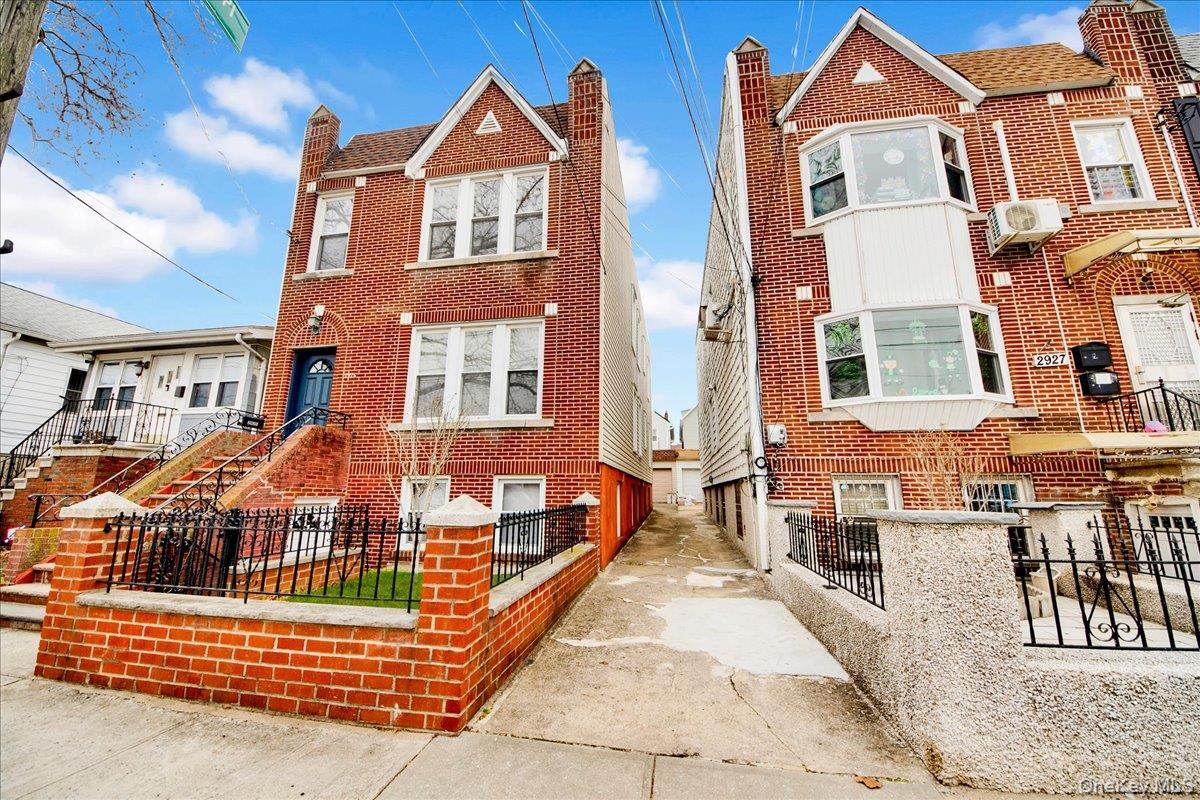 Single Family Wellman Bronx, NY 10461, MLS-978203-2