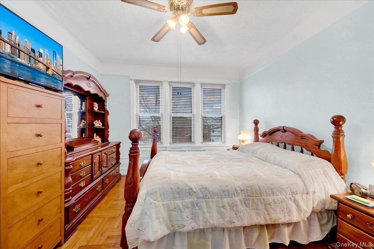 Single Family Wellman Bronx, NY 10461, MLS-978203-23