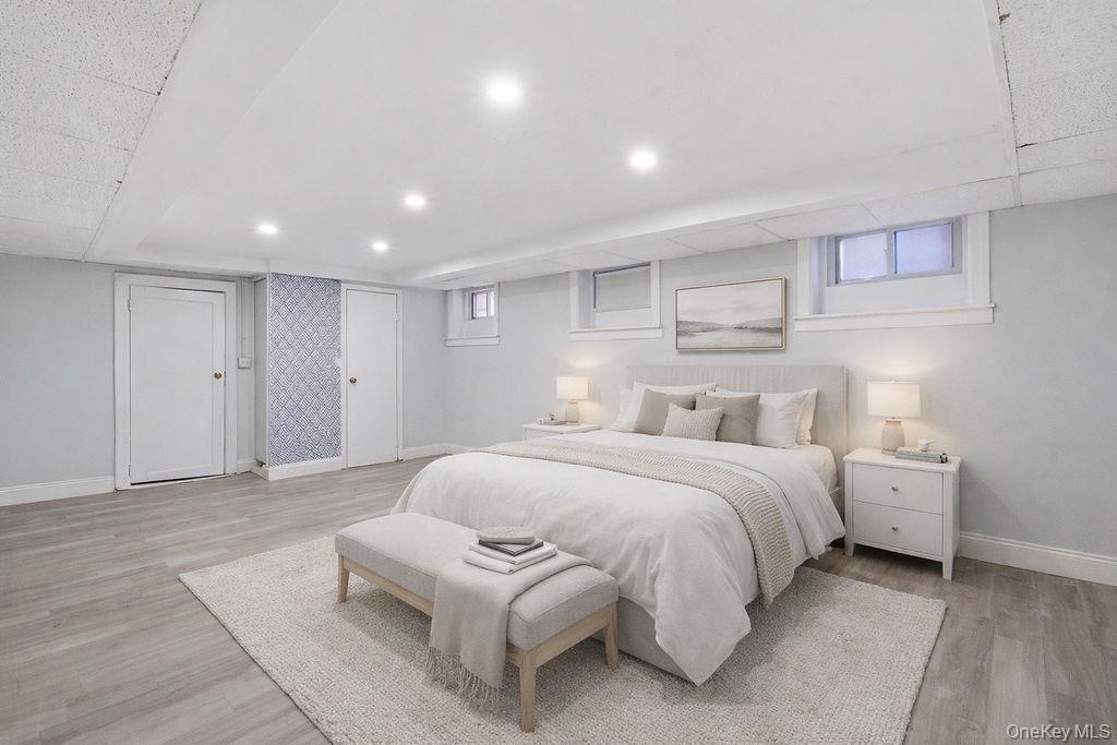 Single Family 240th  Queens, NY 11426, MLS-978210-22