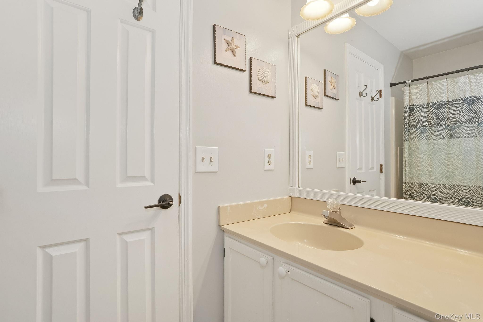 Single Family Eagle  Dutchess County, NY 12601, MLS-978215-23