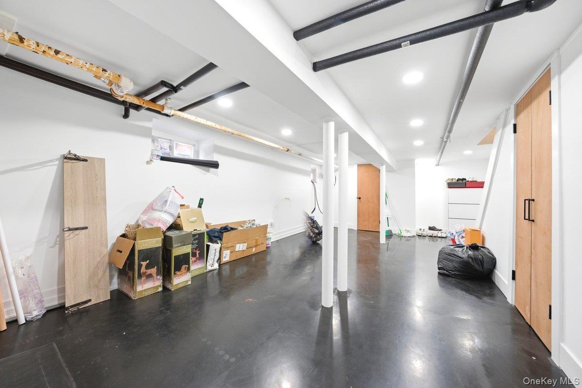 Single Family 48th  Brooklyn, NY 11234, MLS-978246-26