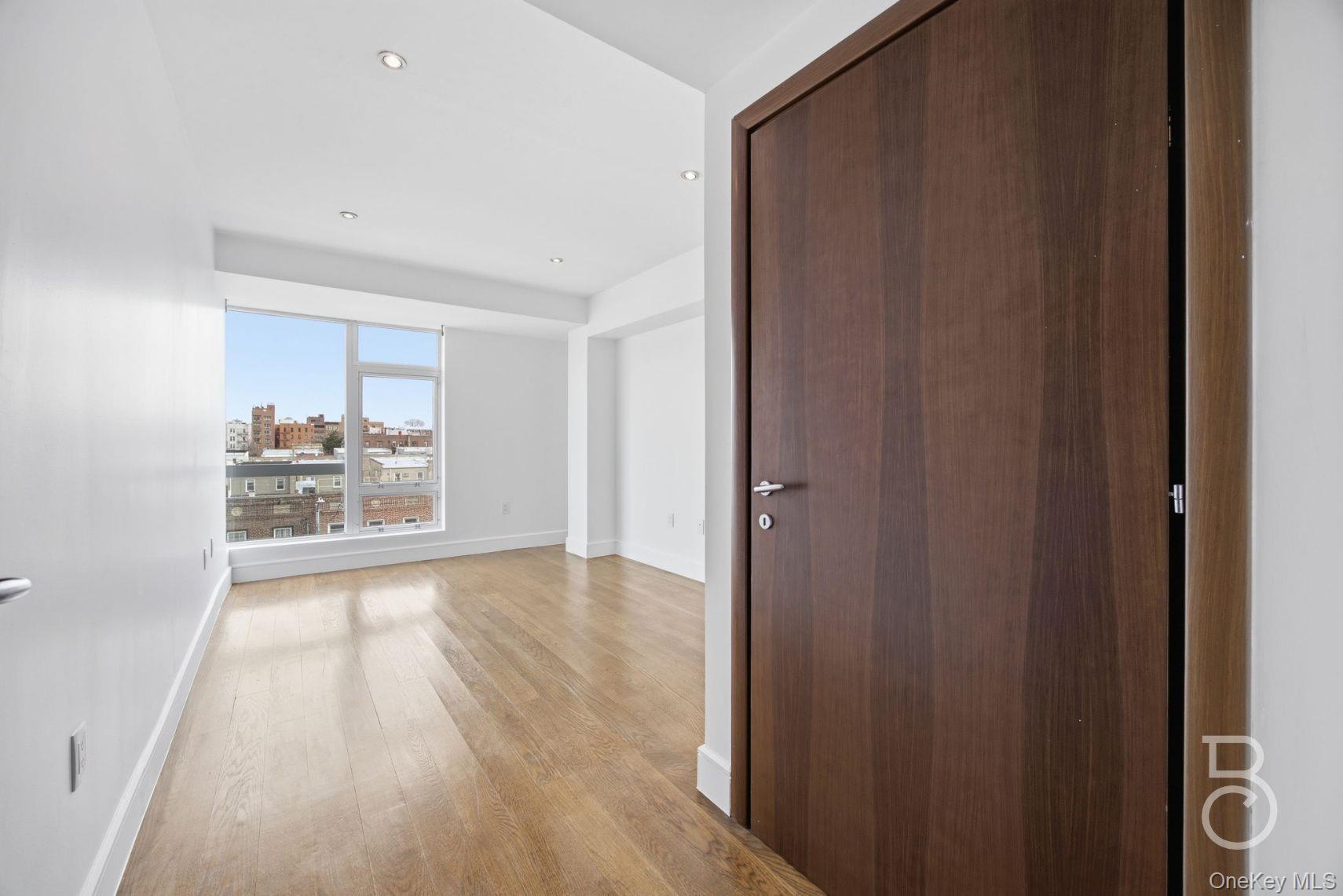 Condo 30th Queens, NY 11102, MLS-978248-14