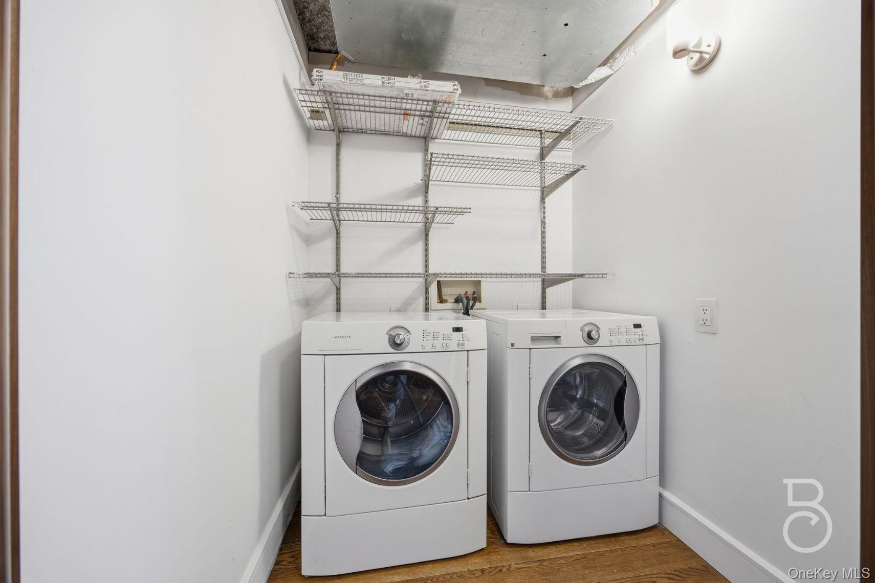 Condo 30th Queens, NY 11102, MLS-978248-20