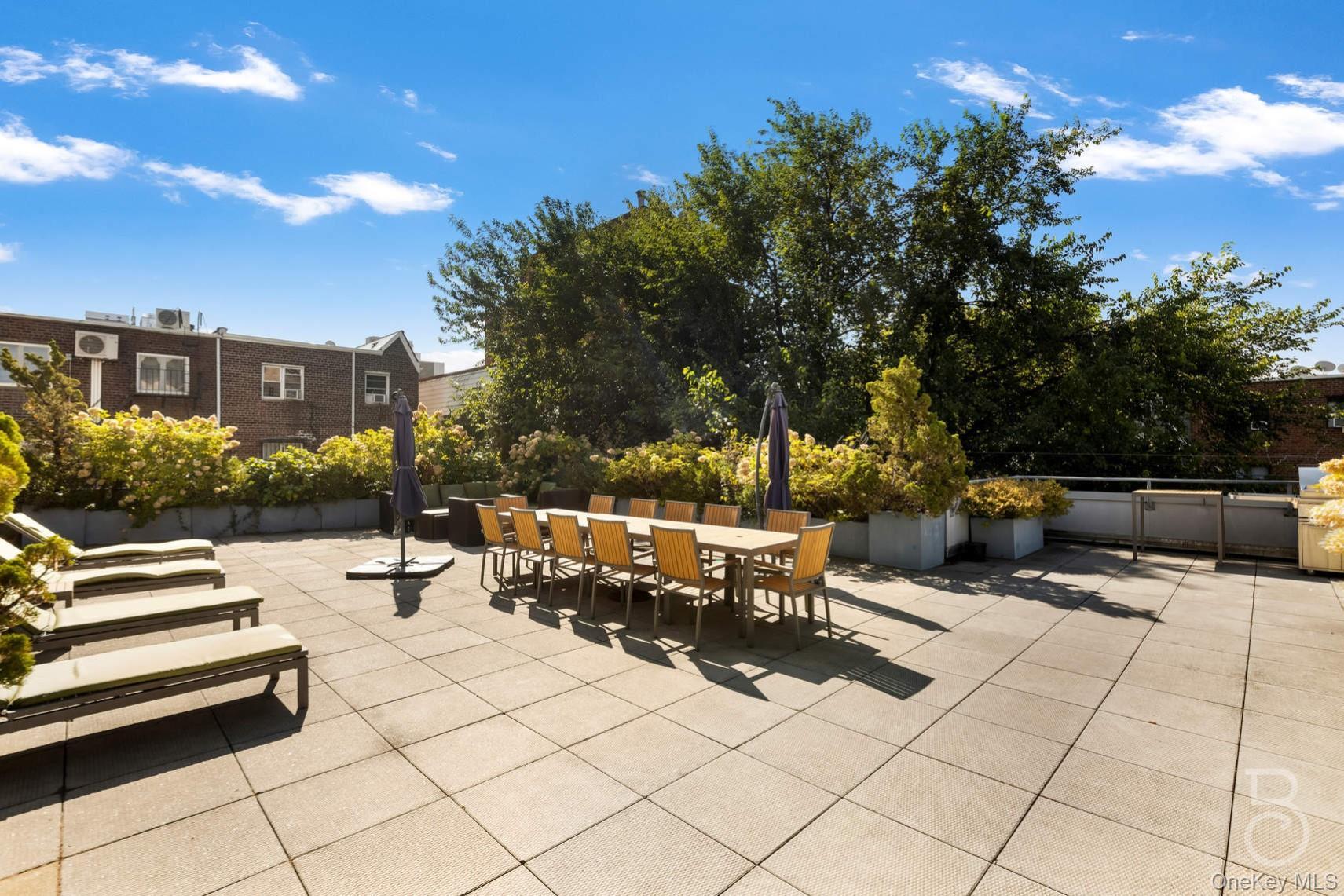 Condo 30th Queens, NY 11102, MLS-978248-21