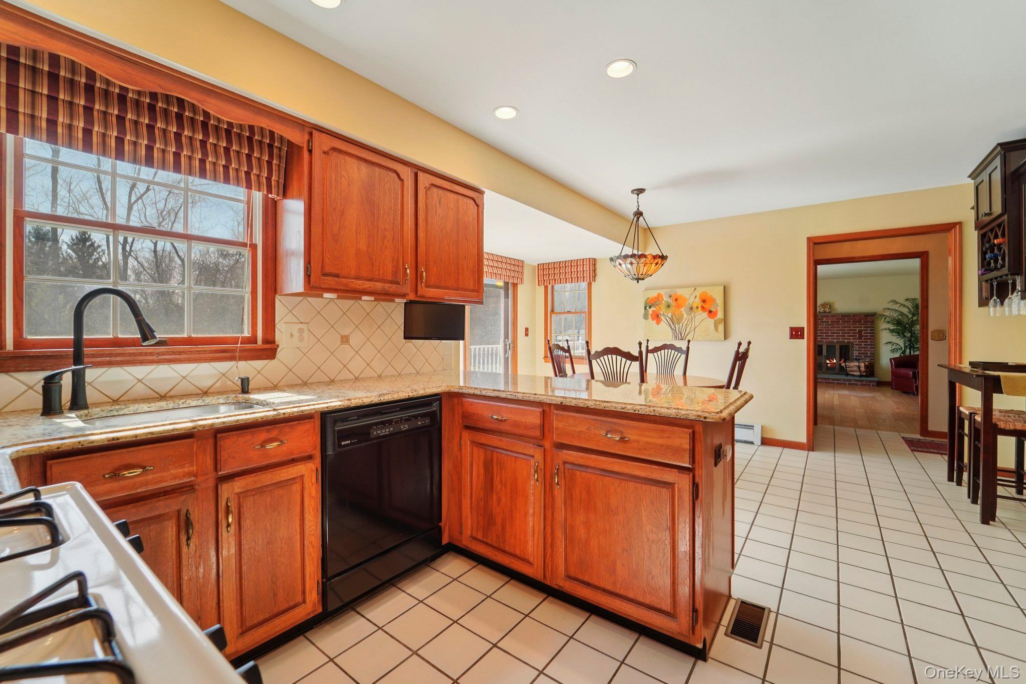 Single Family Boxwood  Orange County, NY 12549, MLS-978250-12