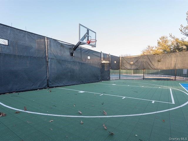 Condo Oak Park Queens, NY 11362, MLS-978253-16