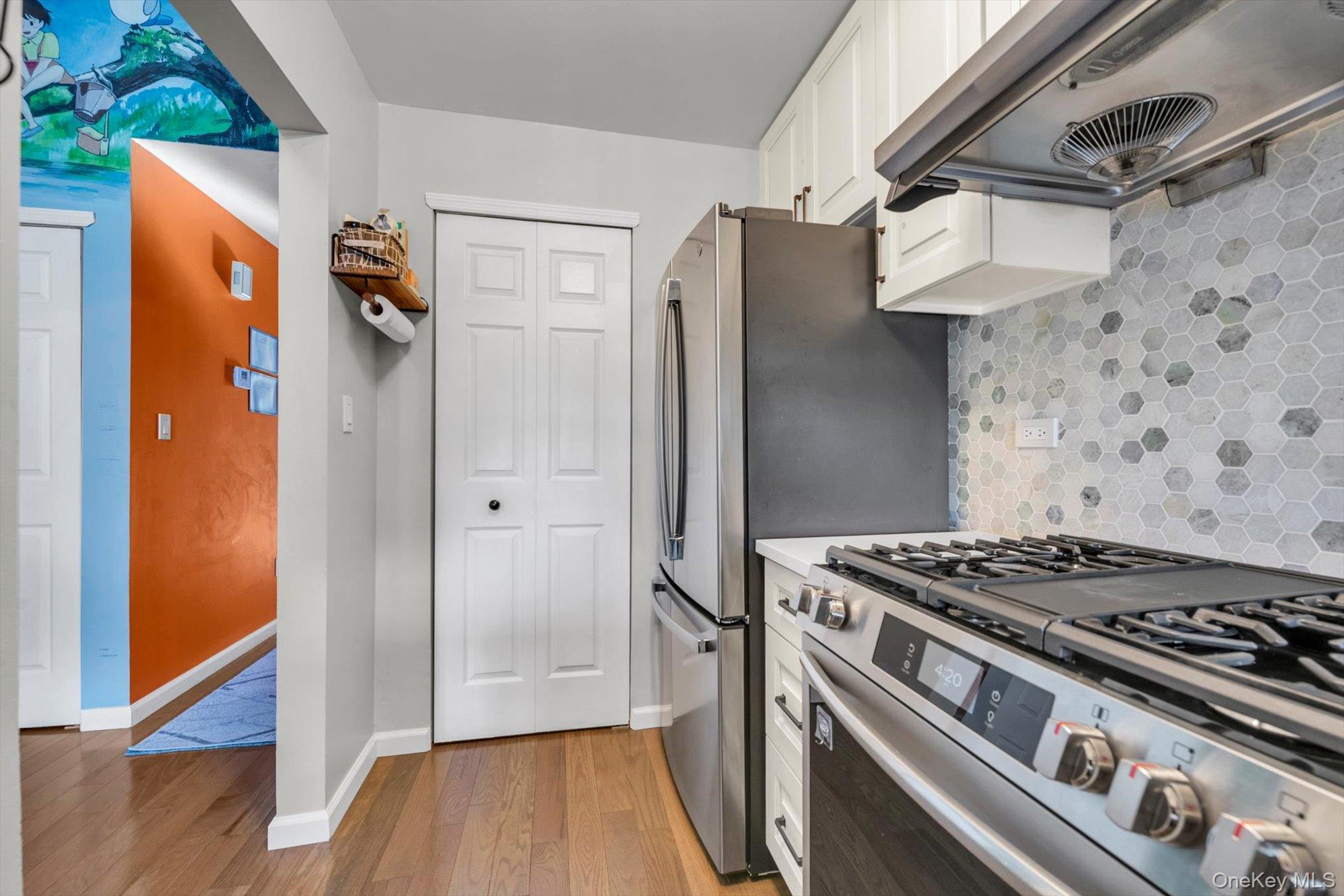 Condo Oak Park Queens, NY 11362, MLS-978253-3