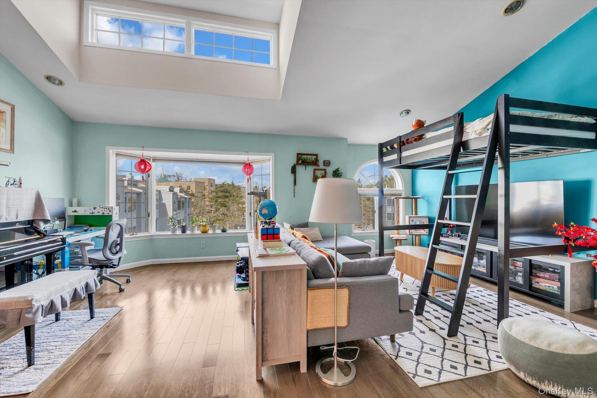 Condo Oak Park Queens, NY 11362, MLS-978253-5