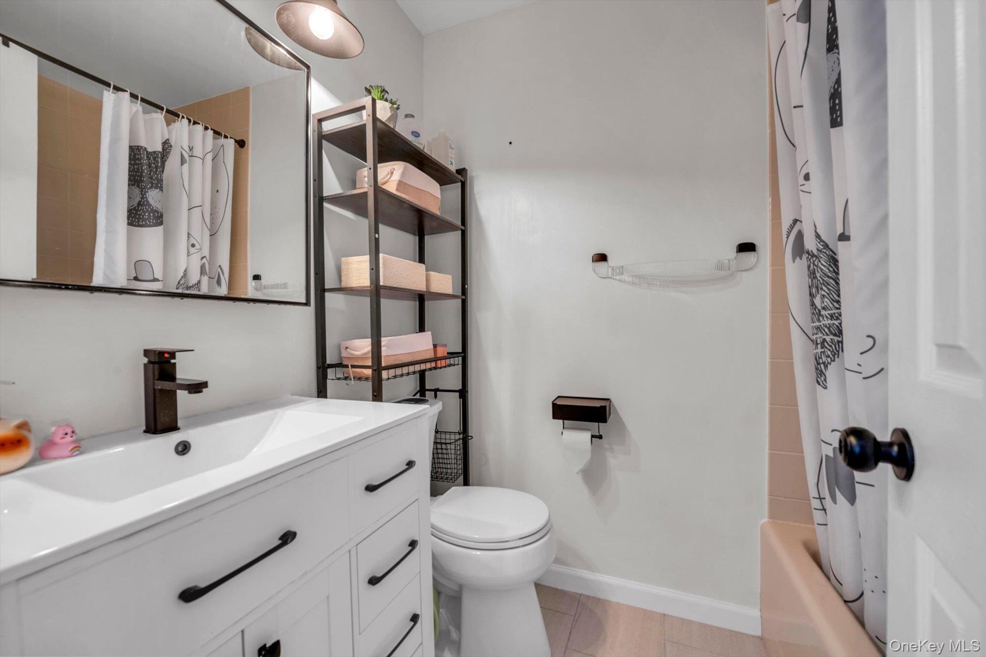 Condo Oak Park Queens, NY 11362, MLS-978253-6