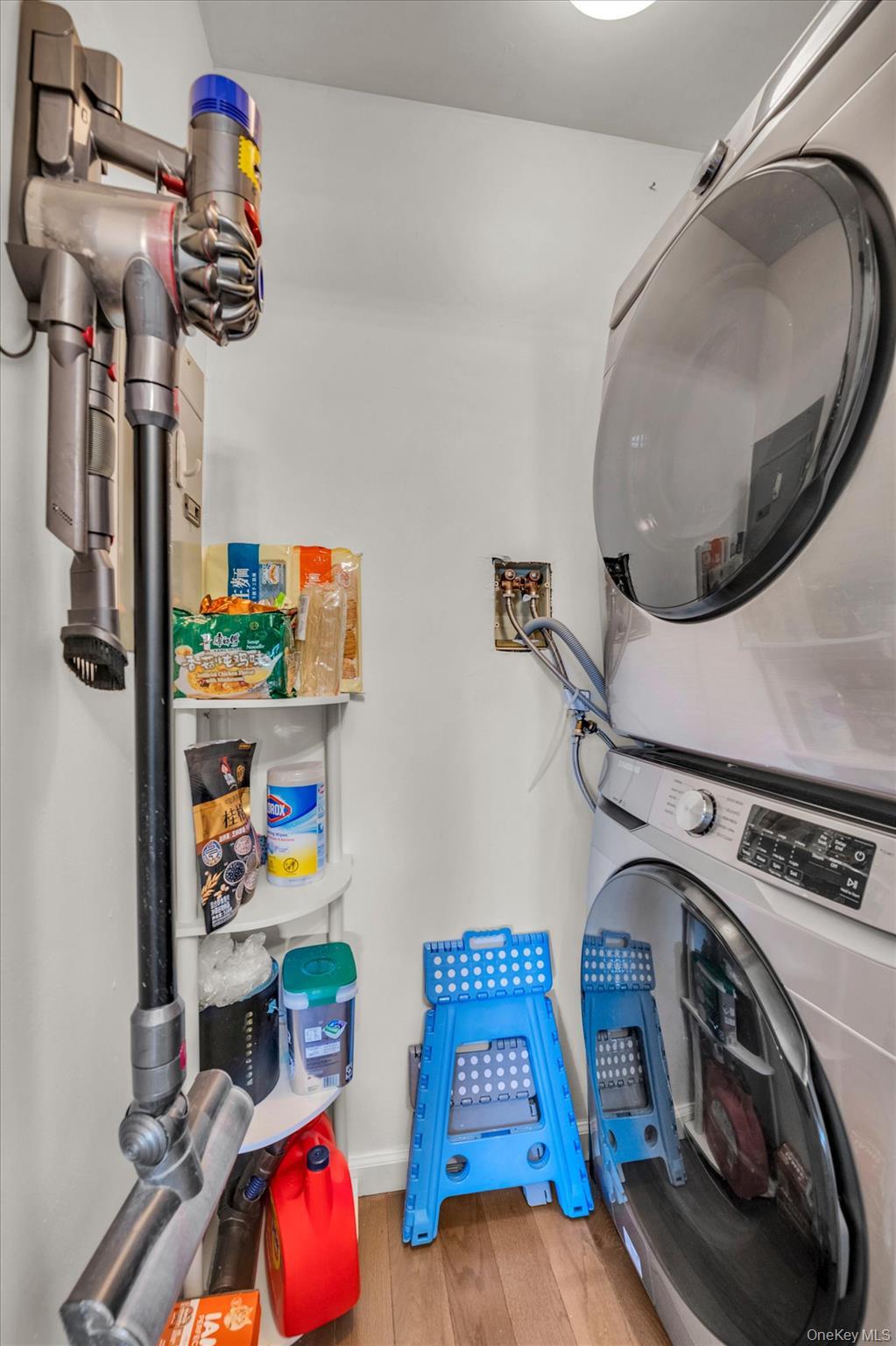 Condo Oak Park Queens, NY 11362, MLS-978253-7