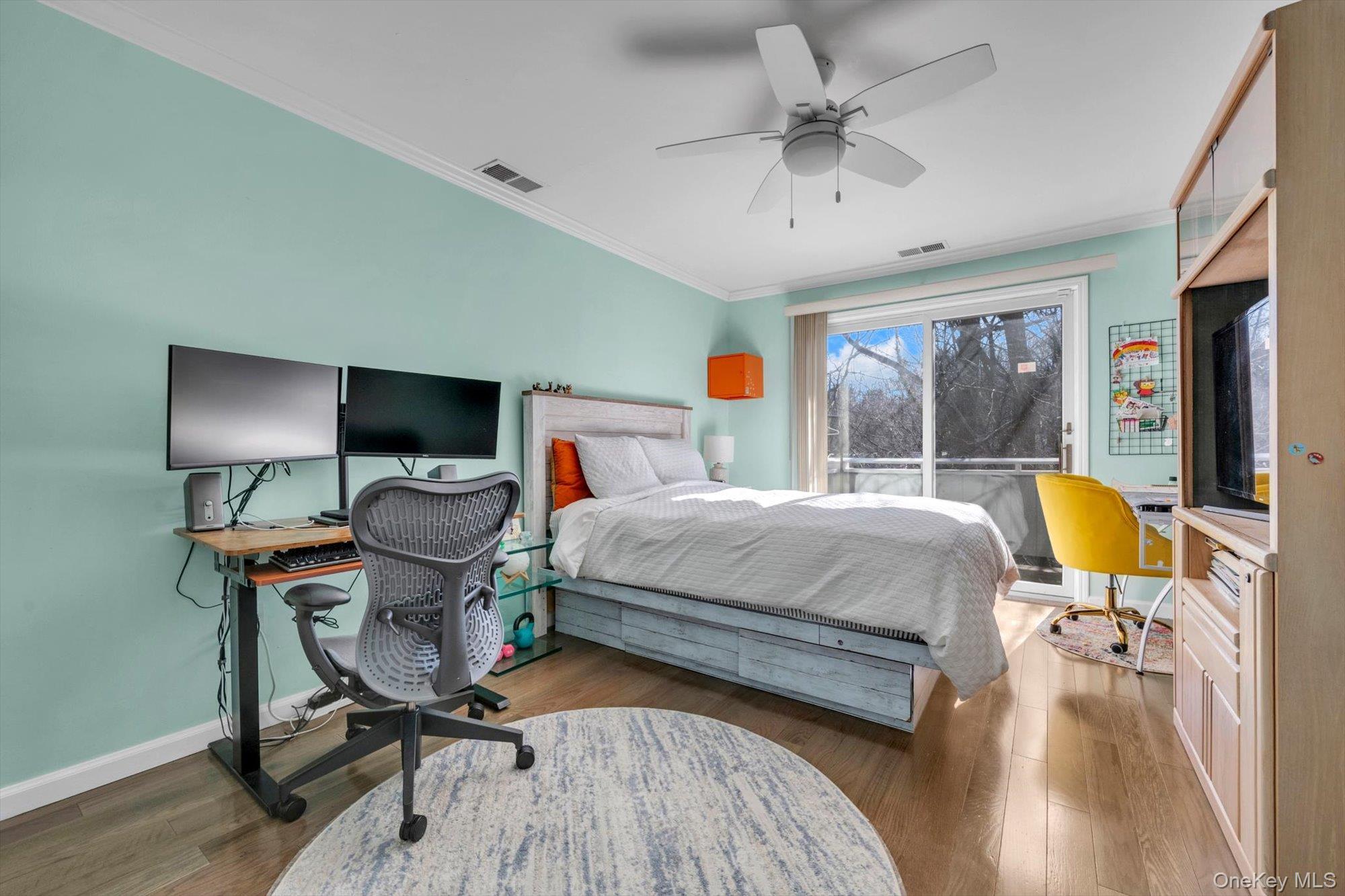 Condo Oak Park Queens, NY 11362, MLS-978253-8