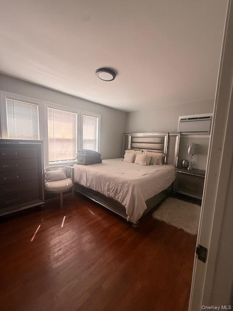 Single Family 62nd Street  Queens, NY 11378, MLS-978254-10