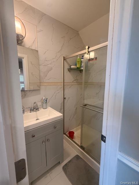 Single Family 62nd Street  Queens, NY 11378, MLS-978254-5