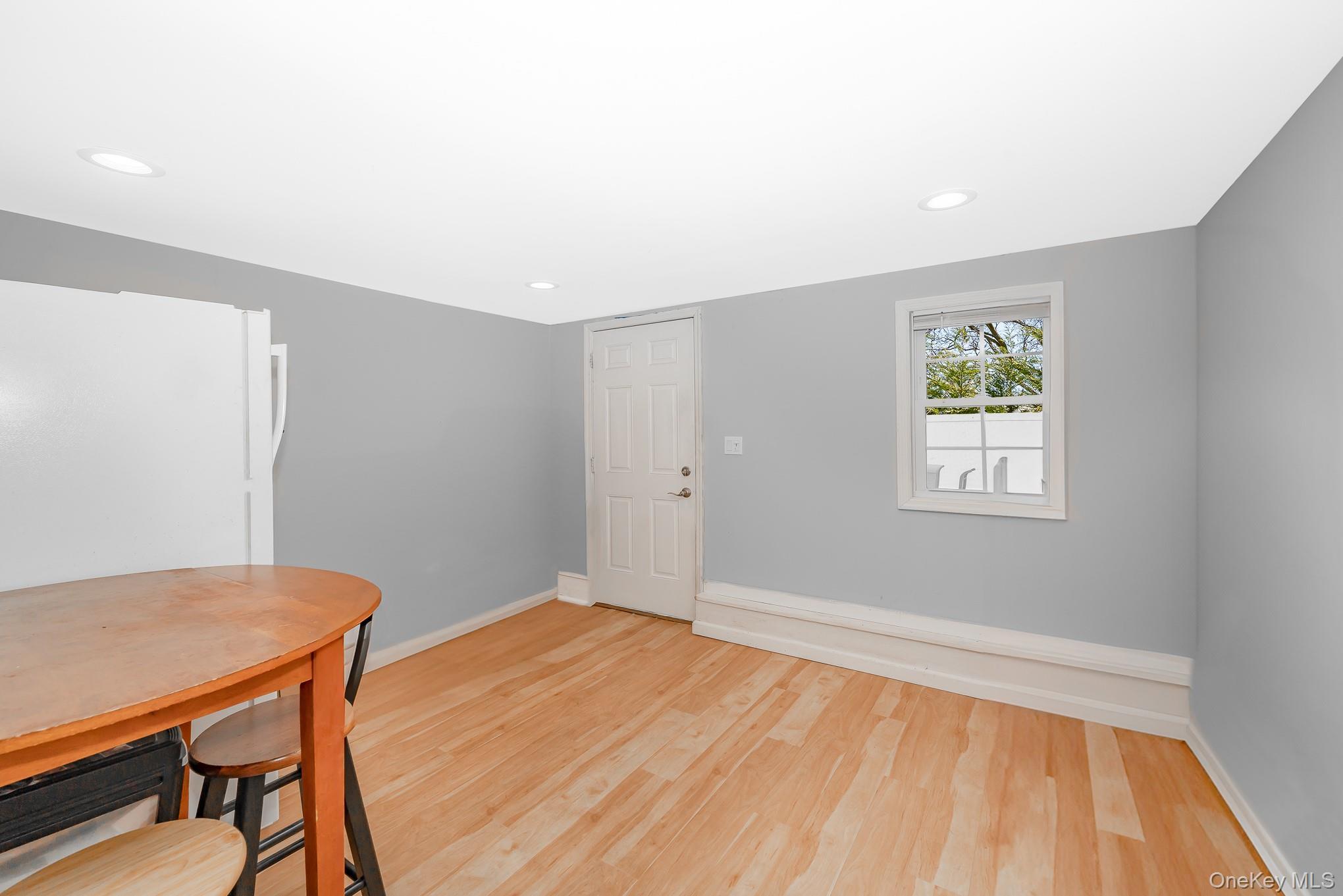 Single Family Bermuda  Suffolk County, NY 11704, MLS-978257-10