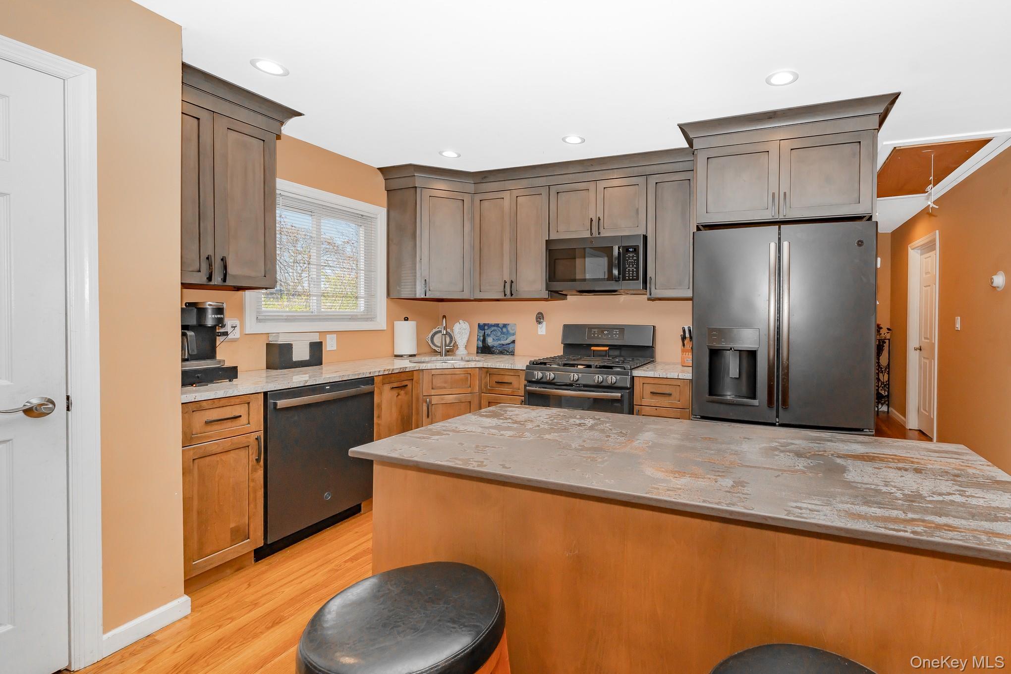 Single Family Bermuda  Suffolk County, NY 11704, MLS-978257-23