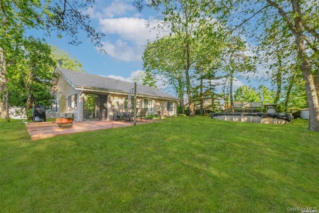 Single Family Glenmere  Suffolk County, NY 11727, MLS-978262-10