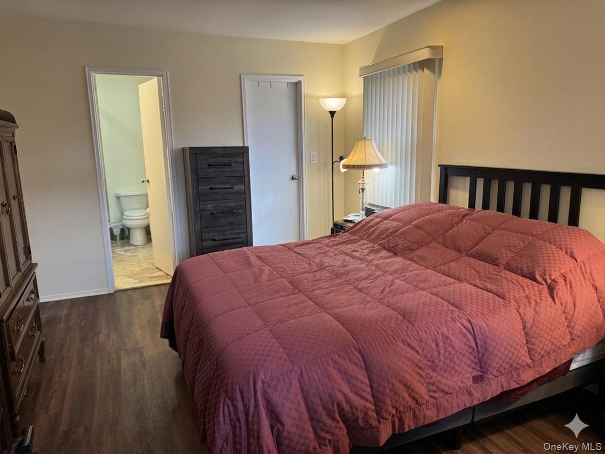 Condo Santa Barbara  Nassau County, NY 11803, MLS-978279-11