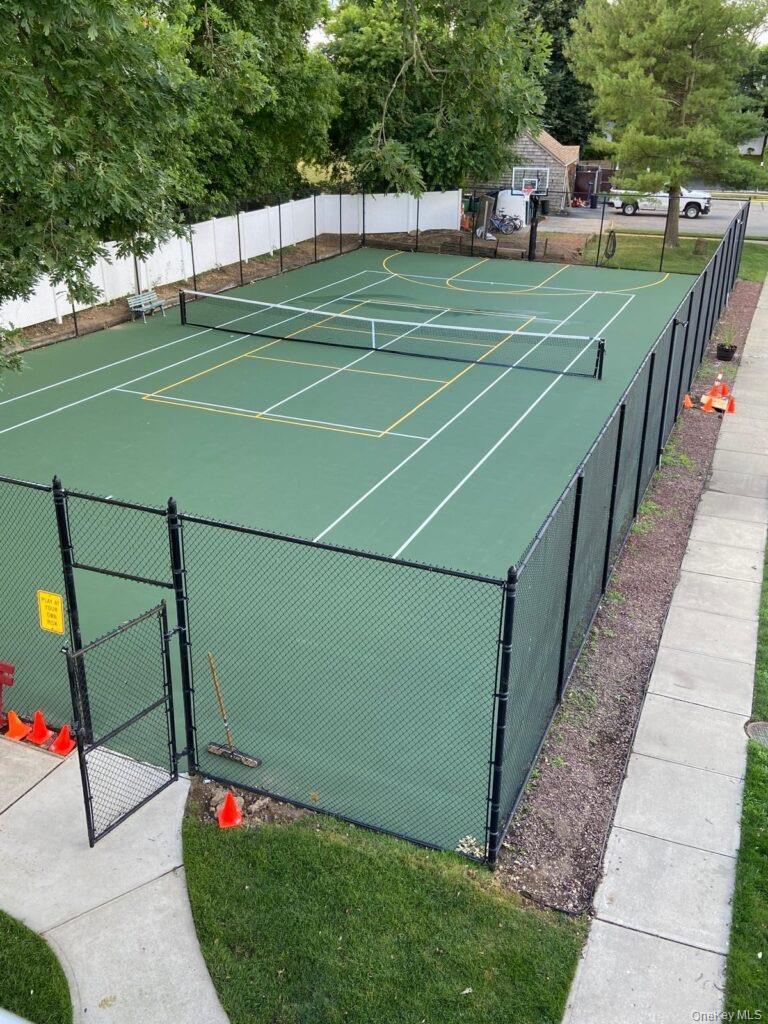 Condo Santa Barbara  Nassau County, NY 11803, MLS-978279-32