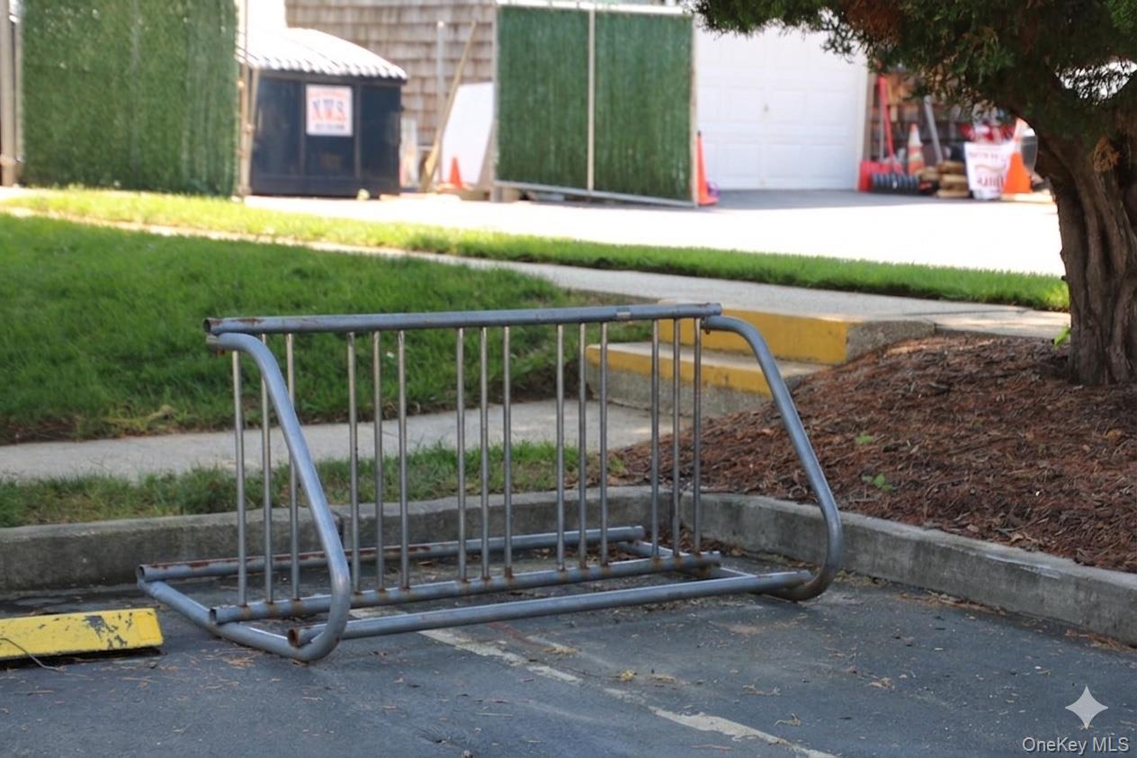 Condo Santa Barbara  Nassau County, NY 11803, MLS-978279-36