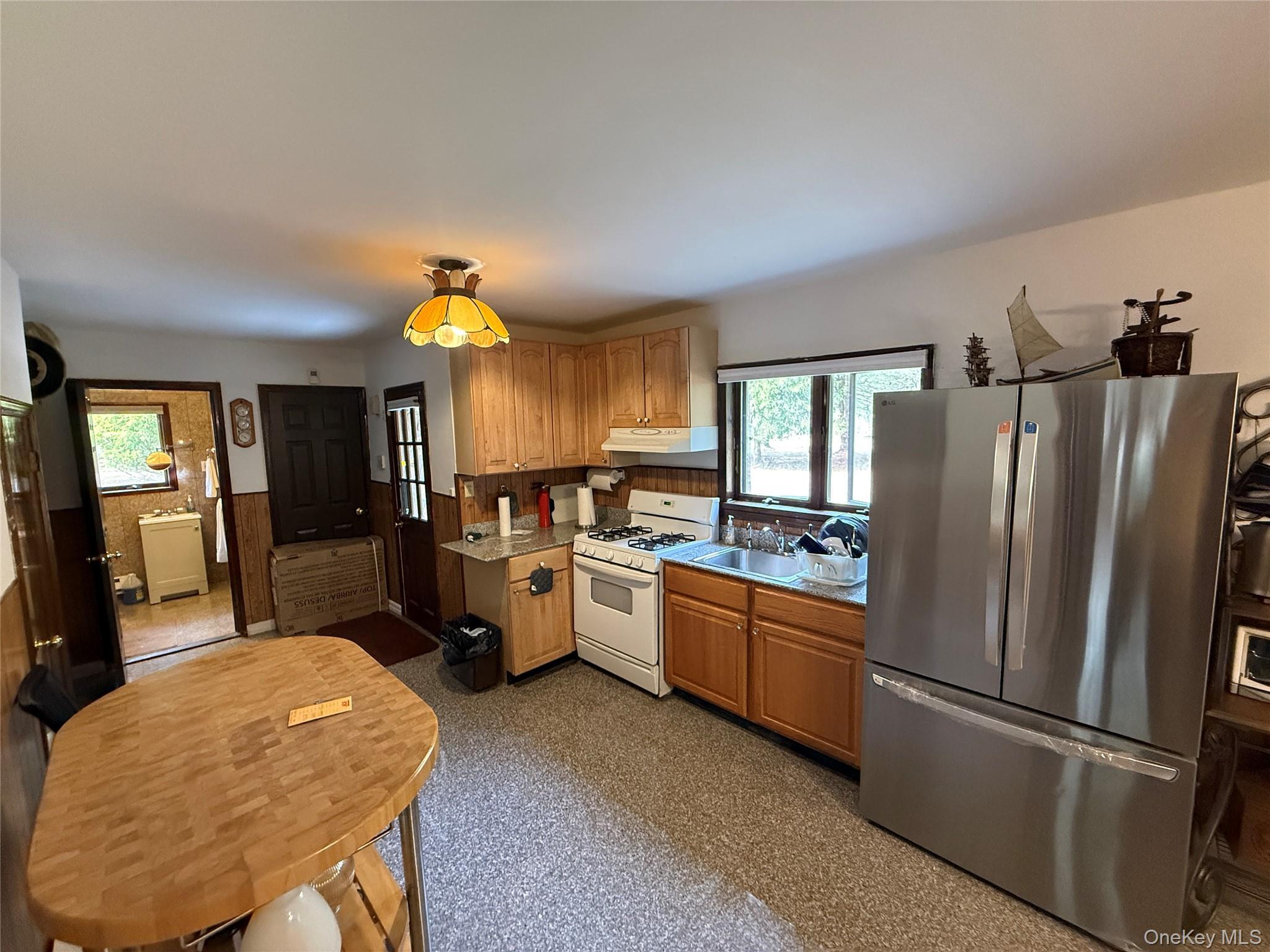 Single Family Ulster Heights Ulster County, NY 12428, MLS-978284-3