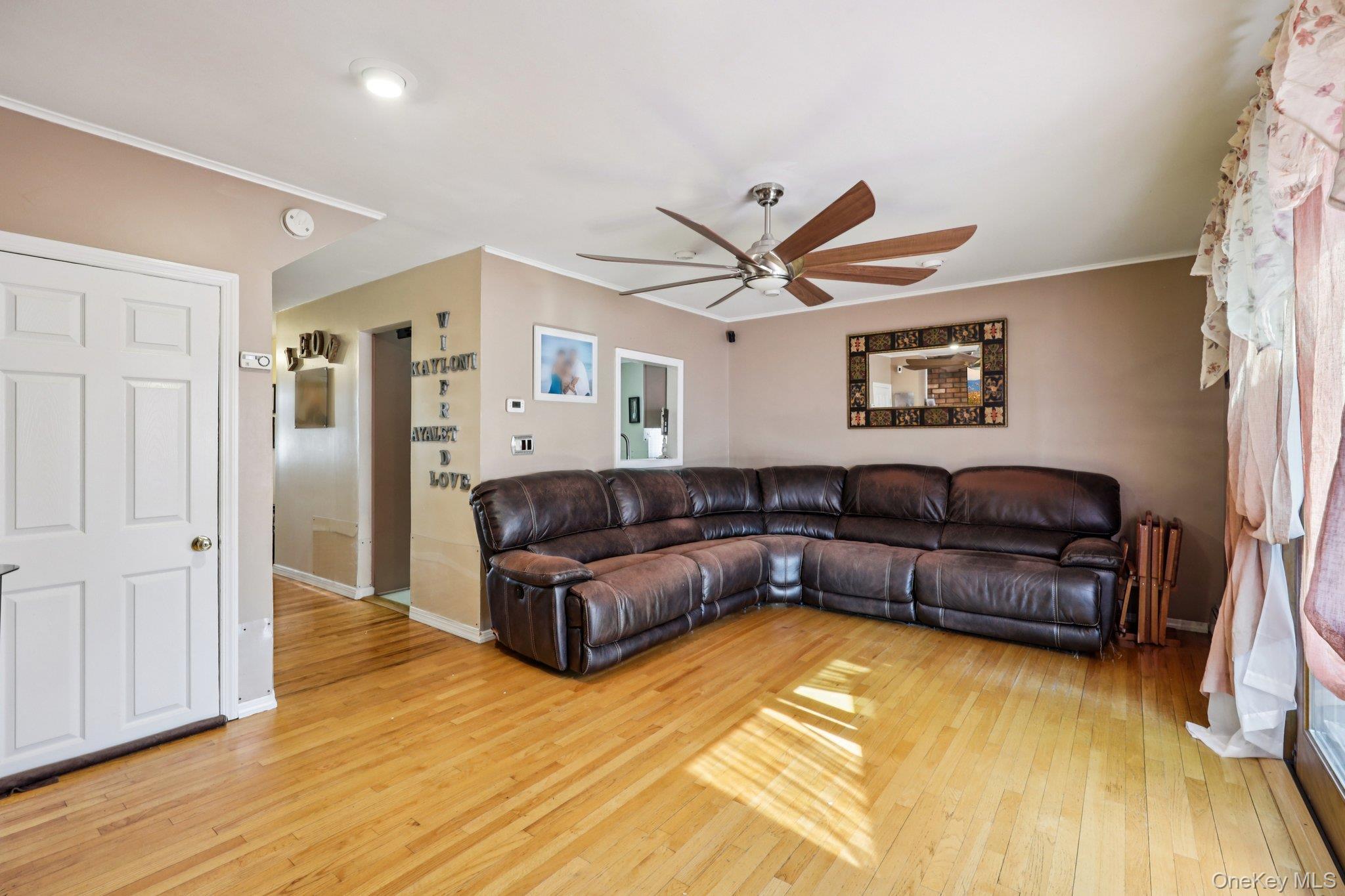 Single Family Circle  Suffolk County, NY 11706, MLS-978293-11