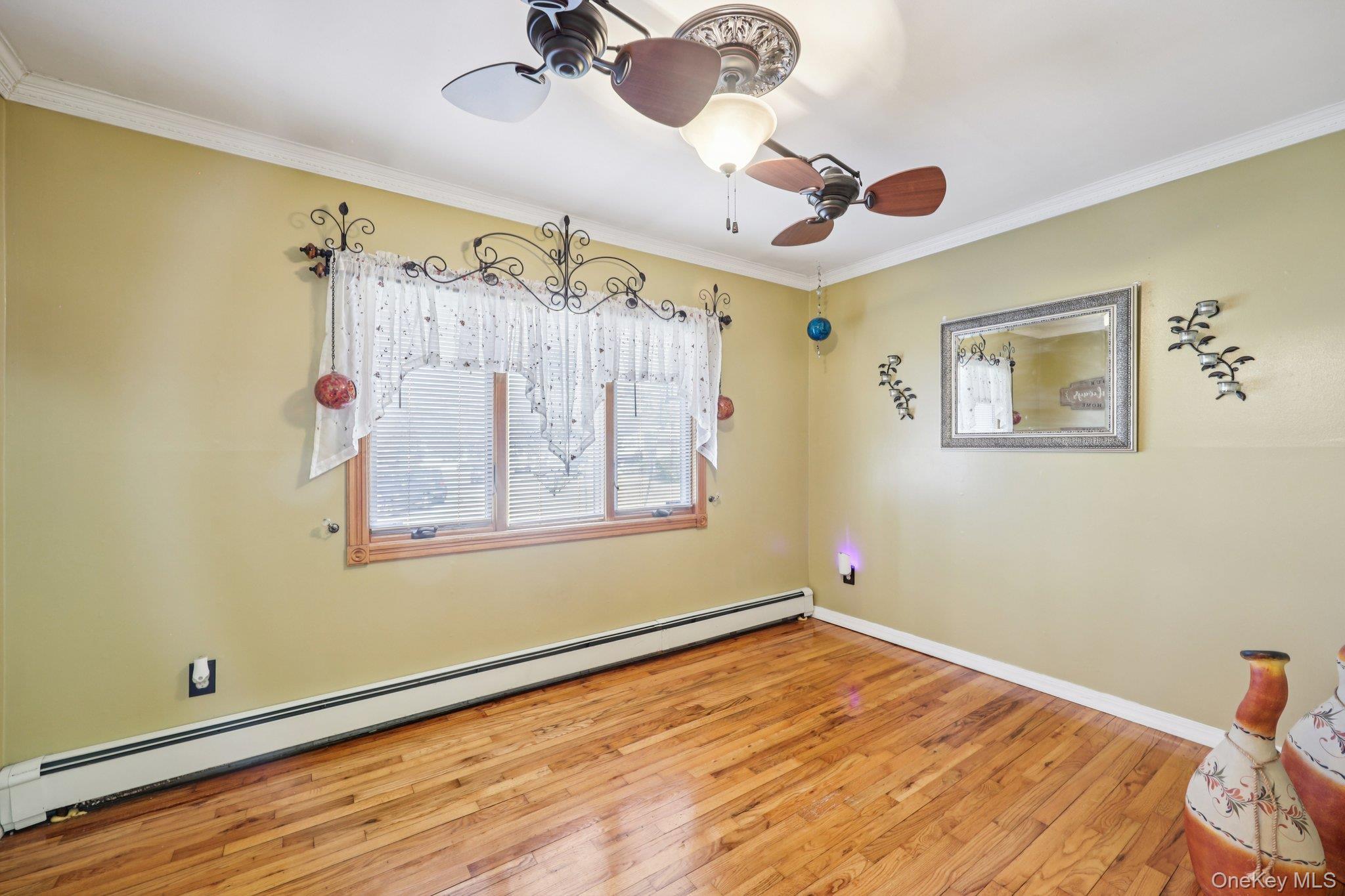 Single Family Circle  Suffolk County, NY 11706, MLS-978293-18