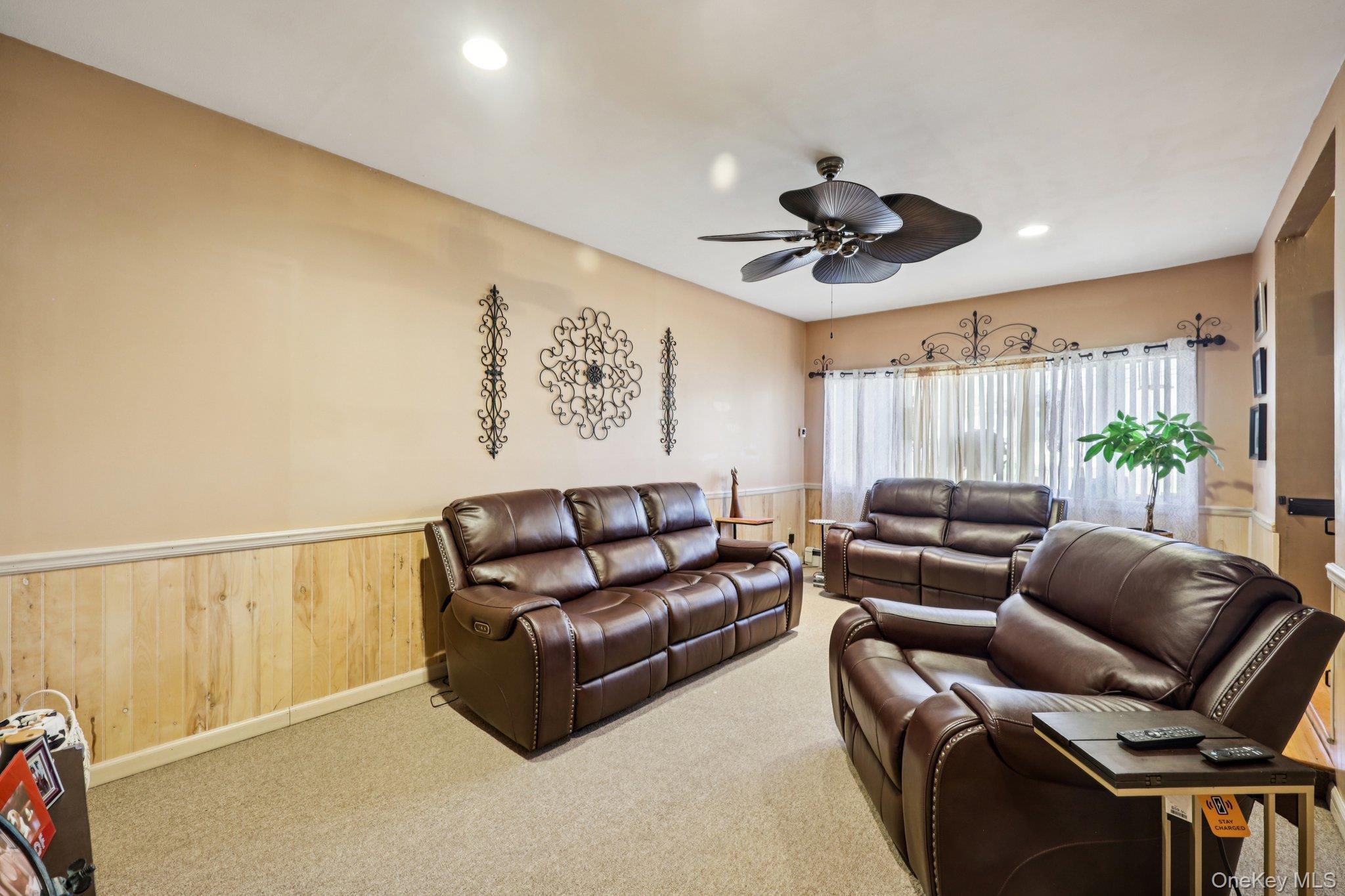 Single Family Circle  Suffolk County, NY 11706, MLS-978293-6