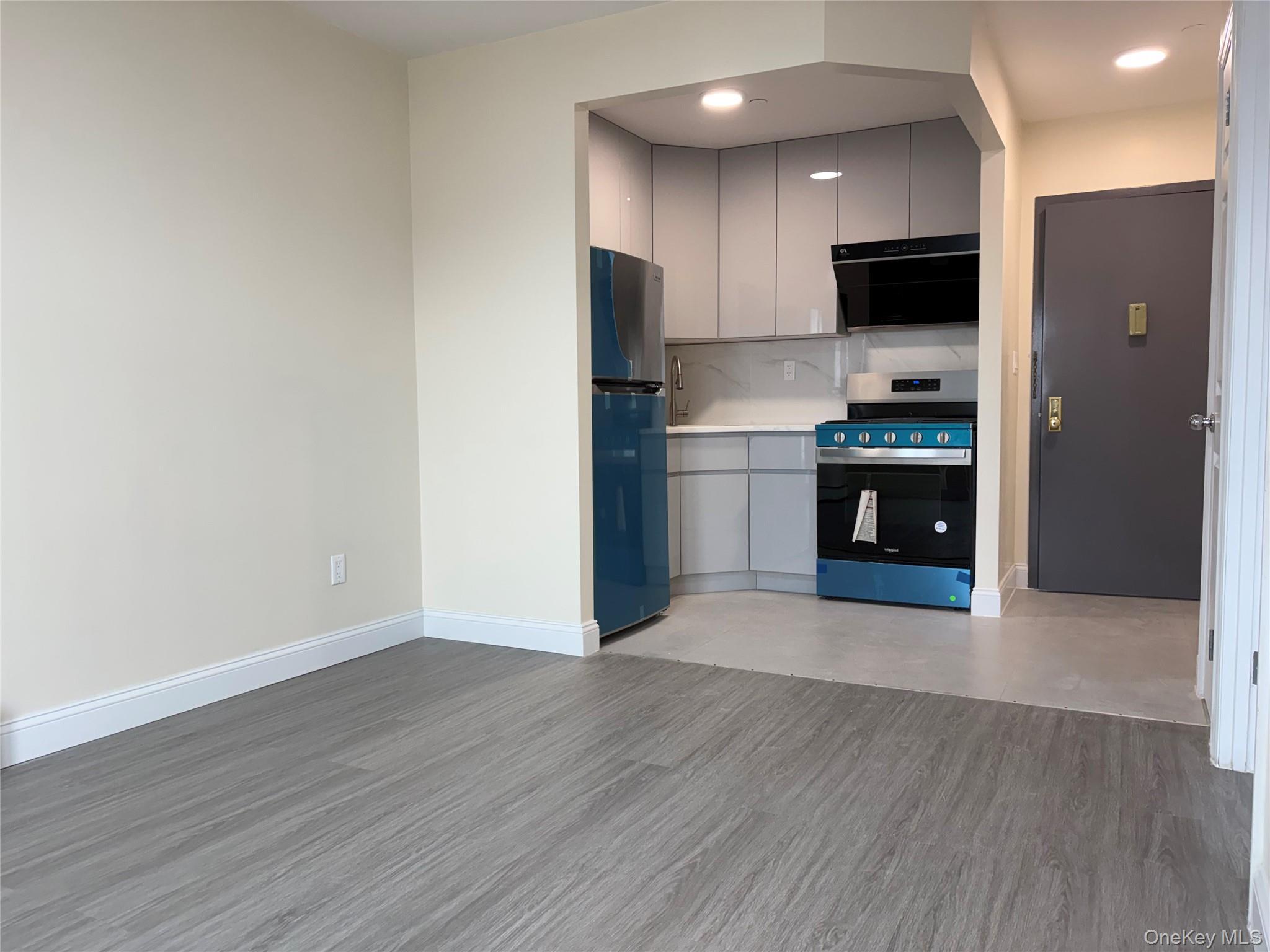 Condo 67th  Queens, NY 11377, MLS-978312-16