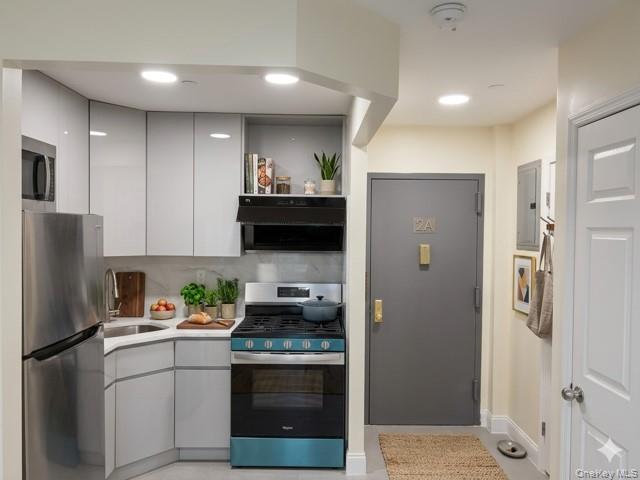 Condo 67th  Queens, NY 11377, MLS-978312-3