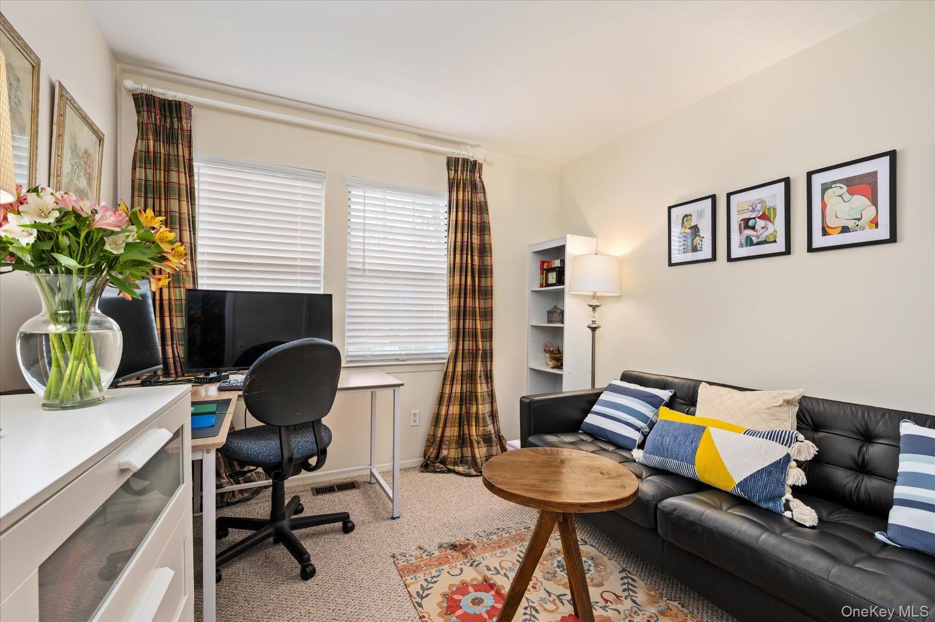 Condo Stratford Nassau County, NY 11735, MLS-978334-15