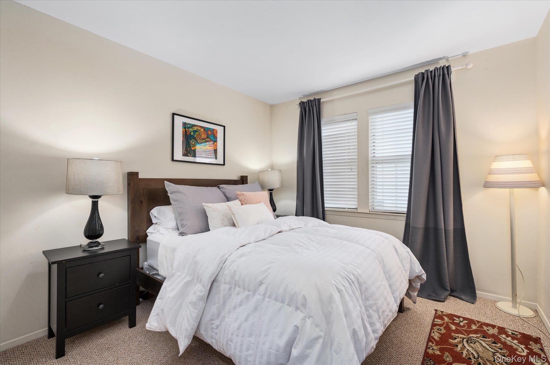 Condo Stratford Nassau County, NY 11735, MLS-978334-16