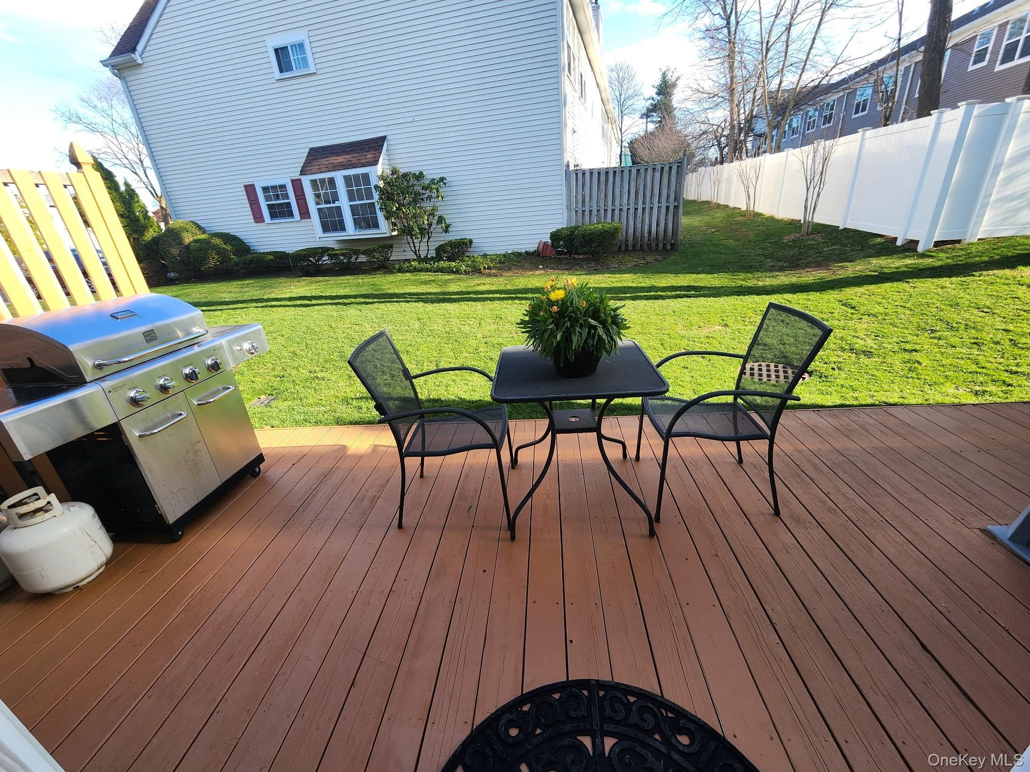 Condo Stratford Nassau County, NY 11735, MLS-978334-22