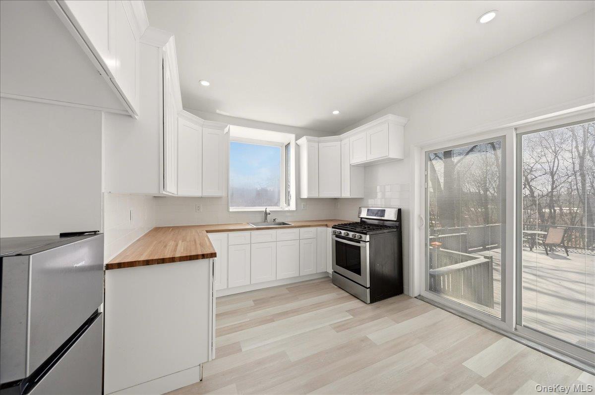 Single Family Greenvale  Westchester County, NY 10703, MLS-978353-8