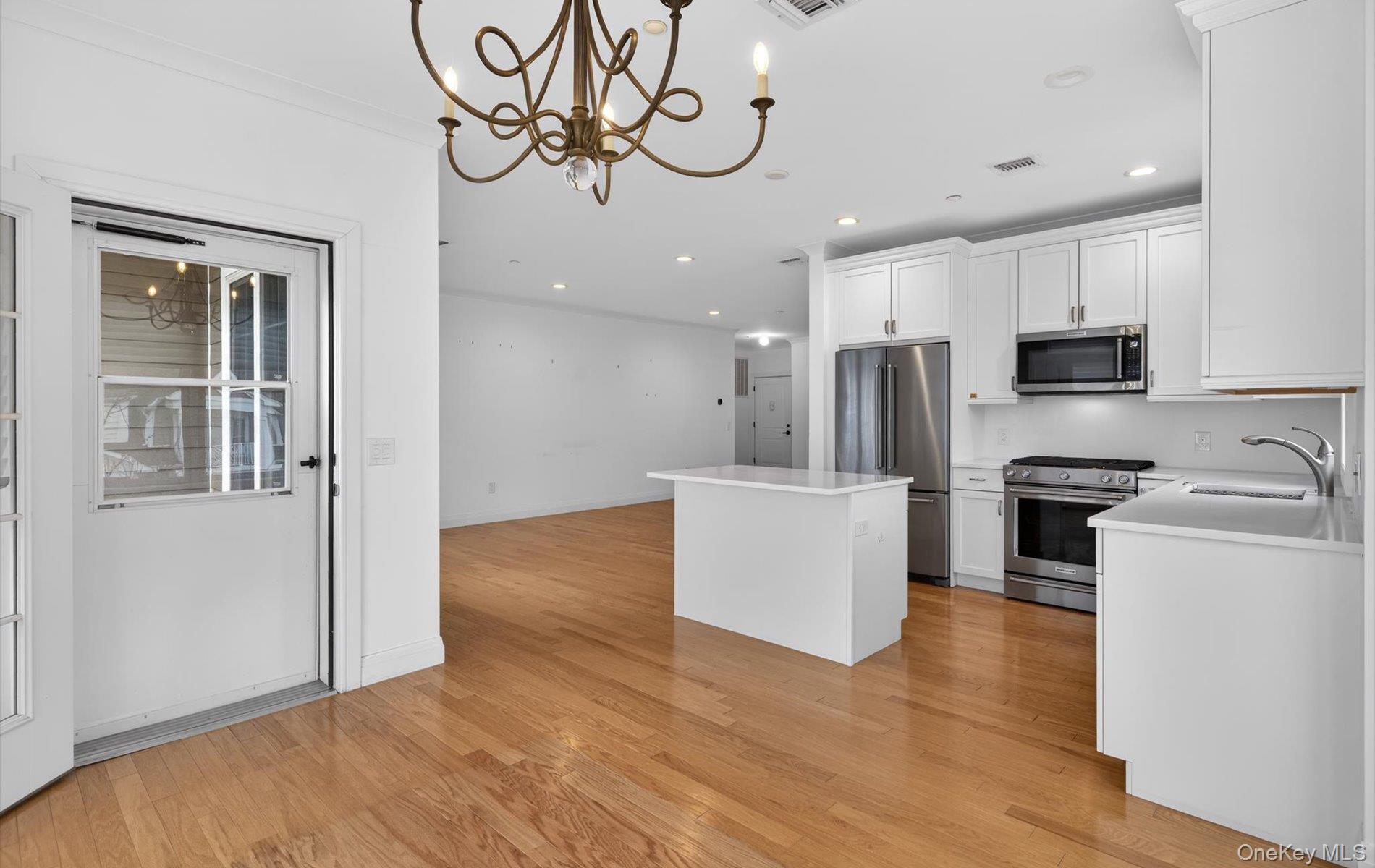 Condo Spruce Pond  Nassau County, NY 11803, MLS-978355-19