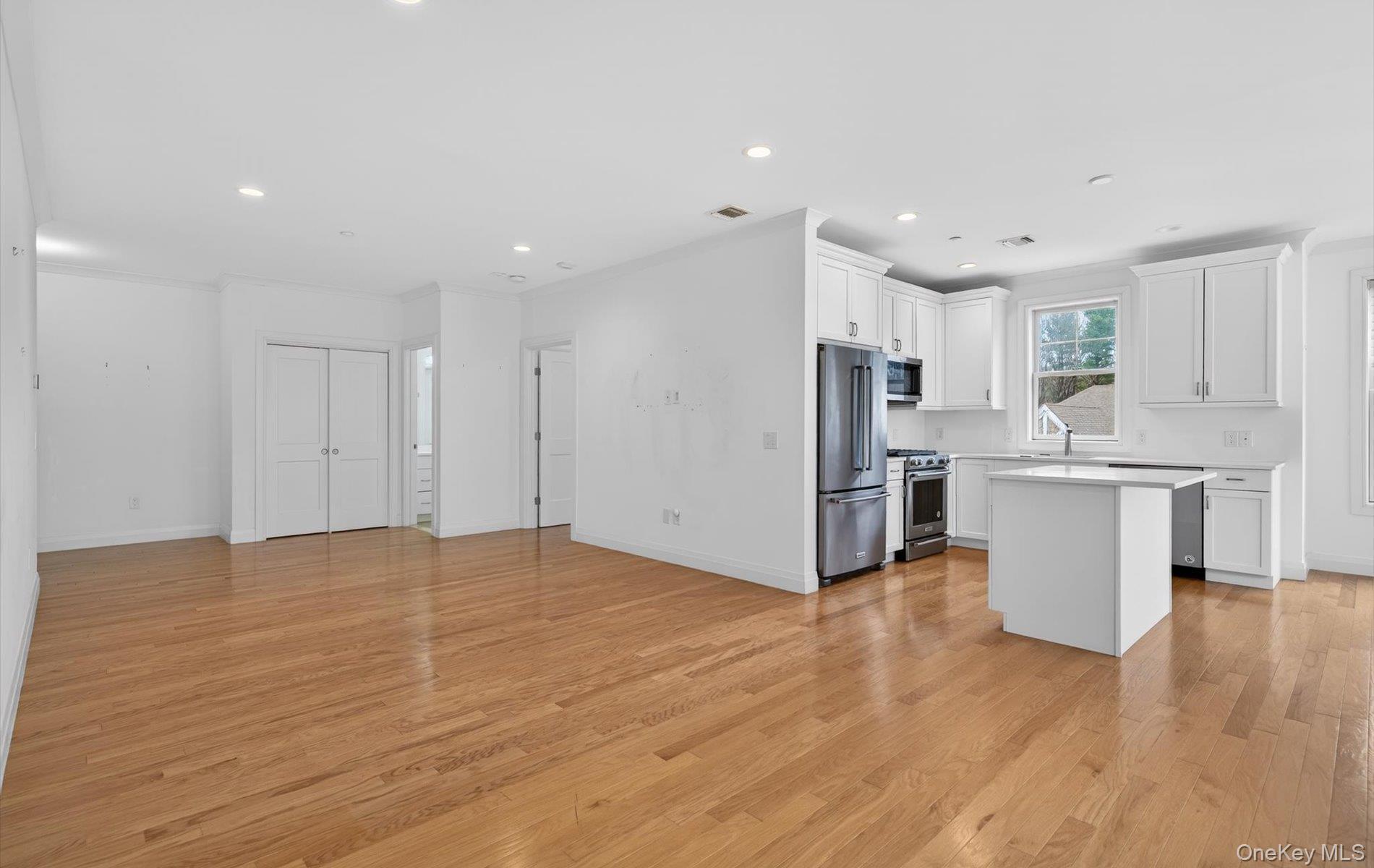 Condo Spruce Pond  Nassau County, NY 11803, MLS-978355-27