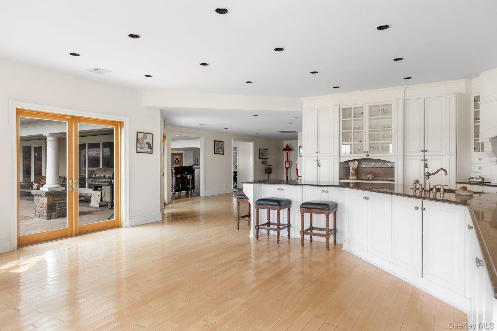 Single Family Beach Road  Suffolk County, NY 11768, MLS-978356-17