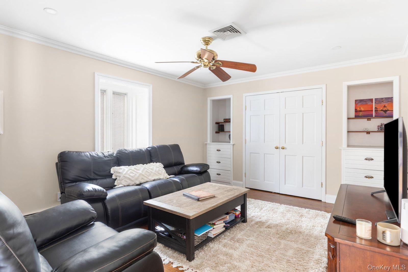 Single Family Beach Road  Suffolk County, NY 11768, MLS-978356-34