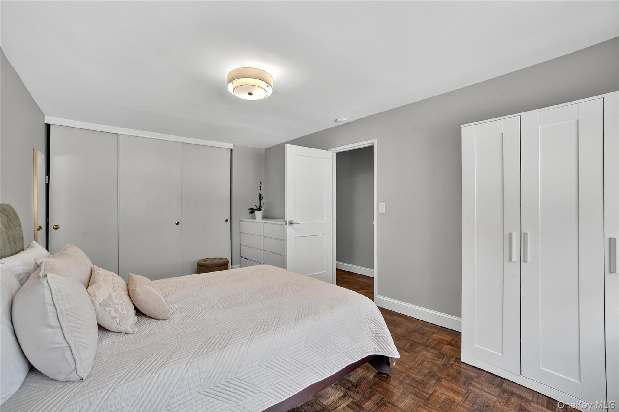 Coop Hartsdale Westchester County, NY 10530, MLS-978358-10